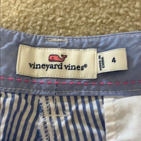 Vineyard vines size 4 - Picture 2 of 2